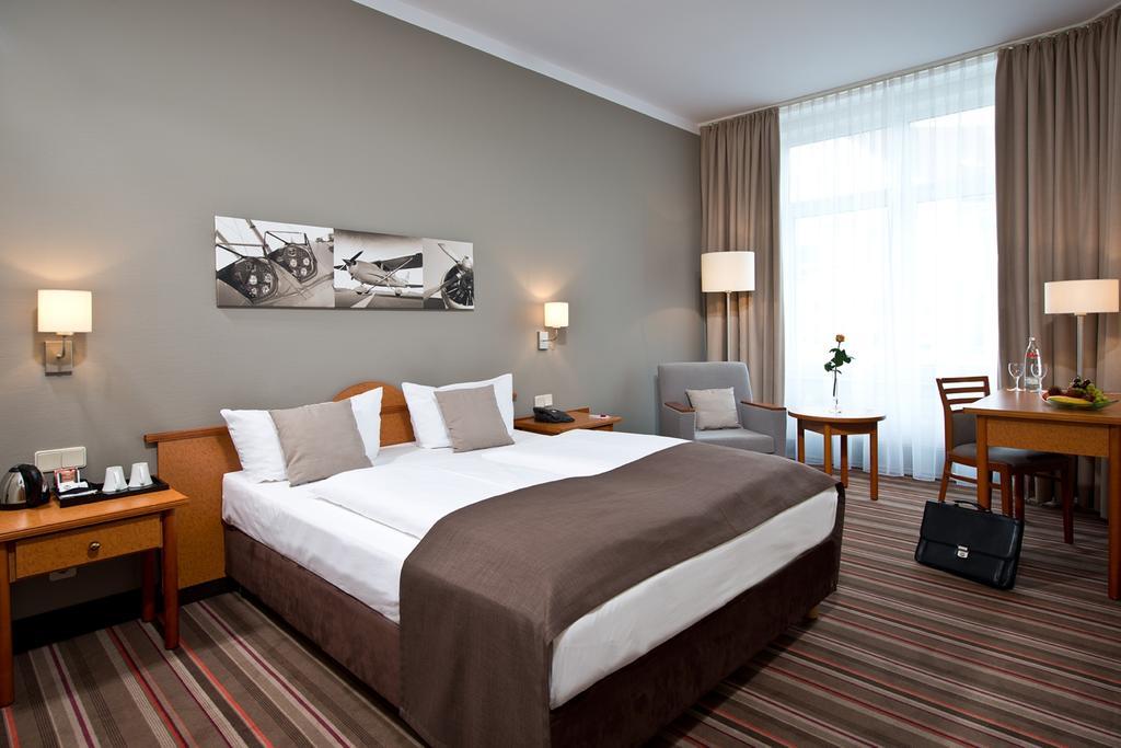Leonardo Hotel Hamburg Airport Rom bilde
