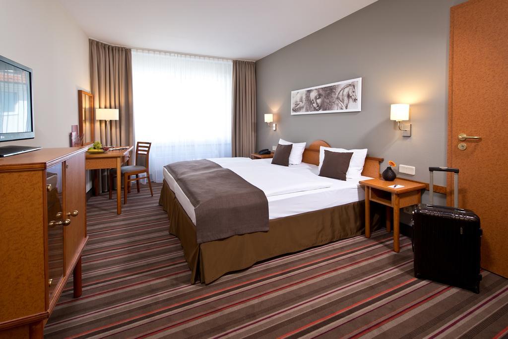 Leonardo Hotel Hamburg Airport Rom bilde